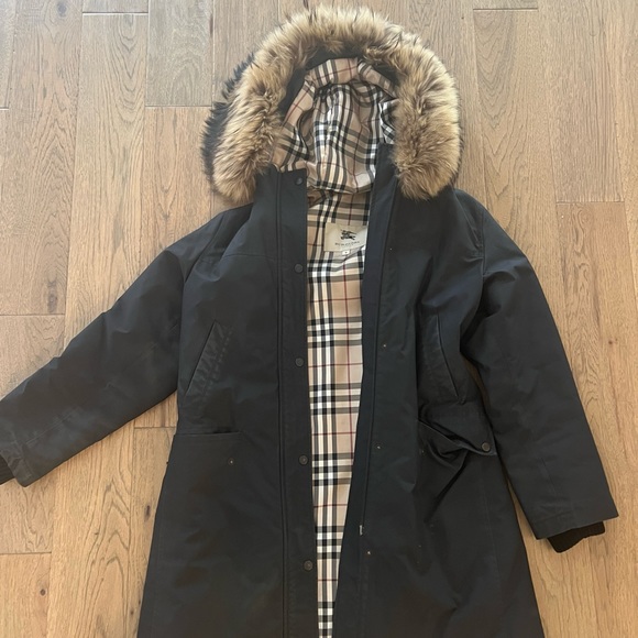 Burberry Jackets & Blazers - Women’s Burberry Winter Coat Size Medium